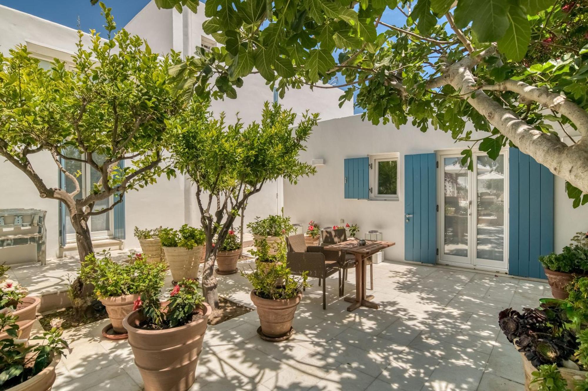 Aparthotel Bellonia Naousa (Paros)